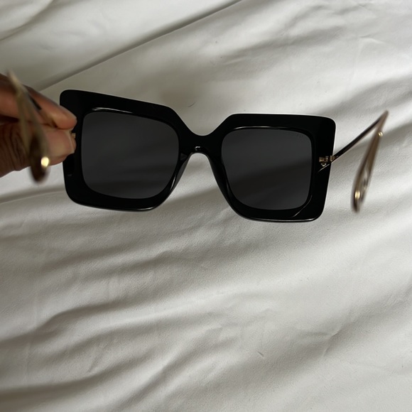 Gucci Interlocking G Logo Oversize Sunglasses - Picture 8 of 11